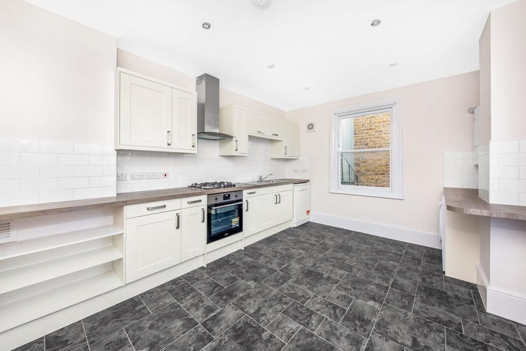 Property photo 2 of 9 3.Jpg