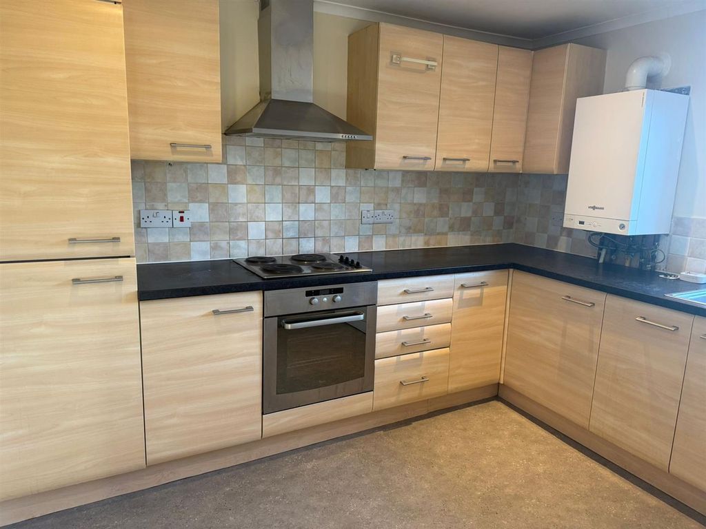 Property photo 2 of 14 12.Jpg