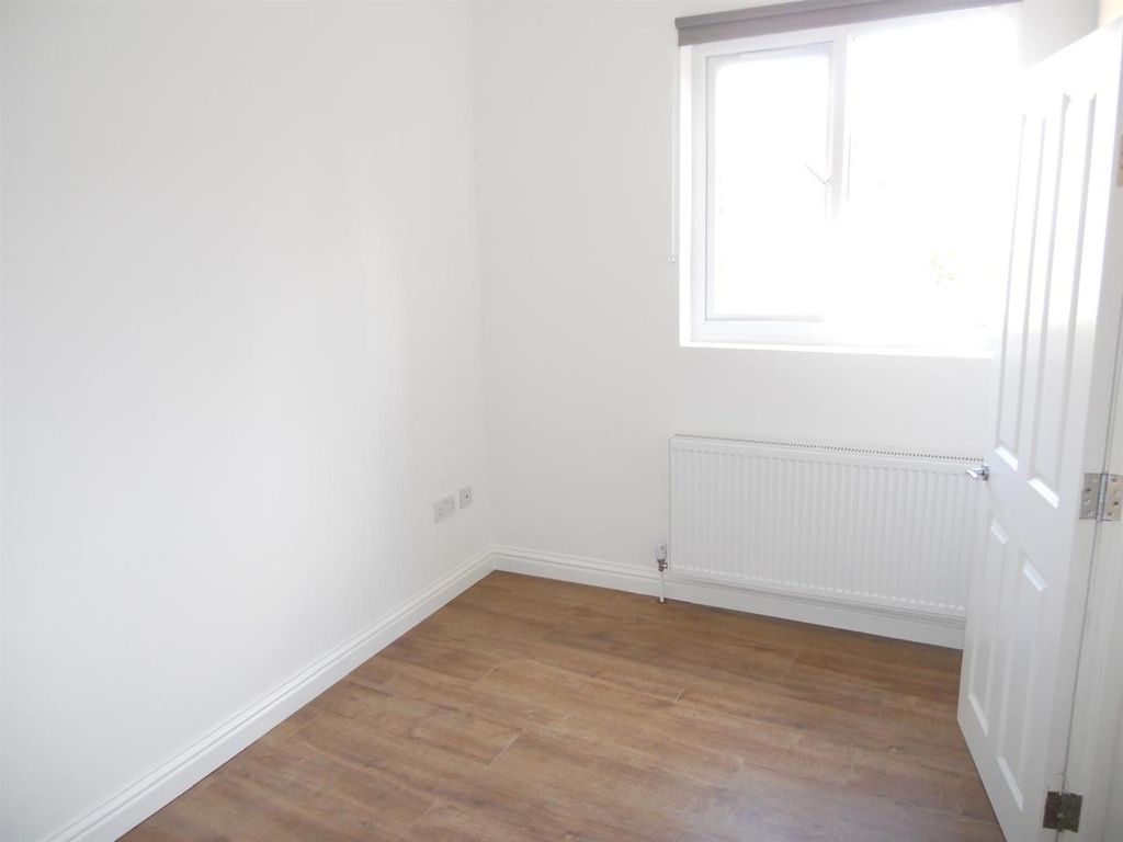 Property photo 1 of 11 1A298337-E49d-42E5-9d16-10Cbc47A749E.Jpg