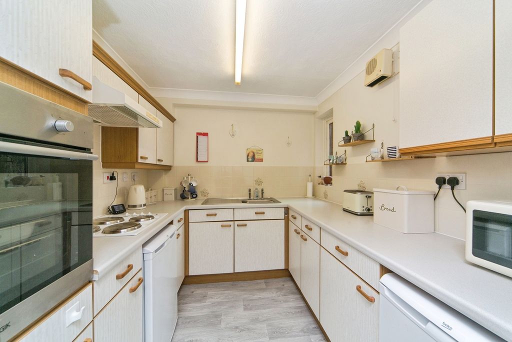 Property photo 3 of 15 Pbox-Img.Jpg