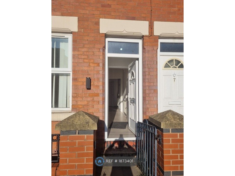 Property photo 3 of 24