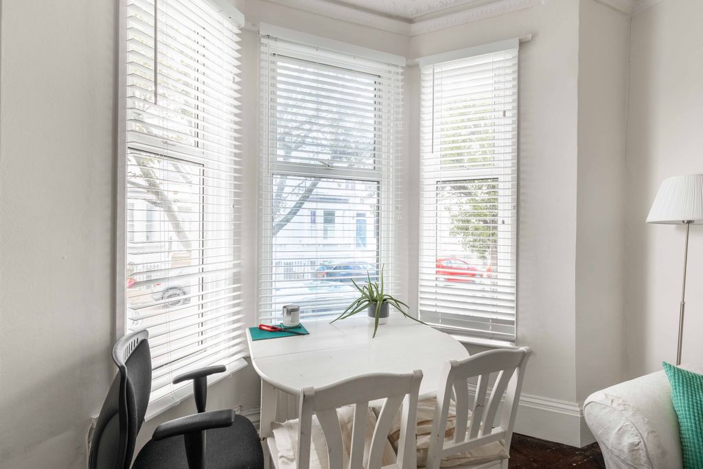 Property photo 3 of 9 Picture 3