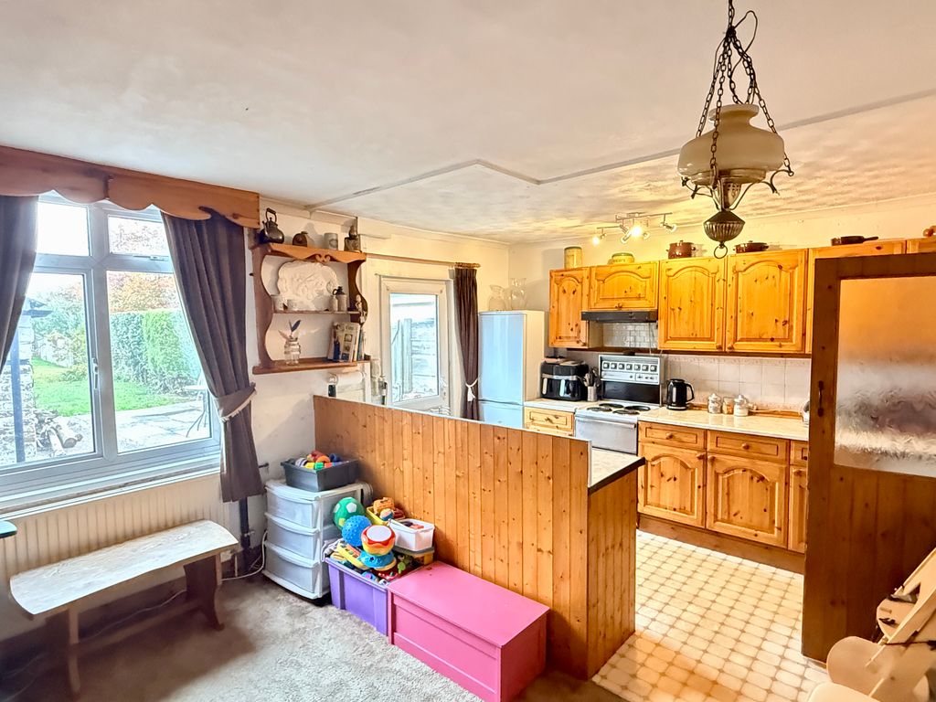 Property photo 3 of 19 Kitchen/ Diner