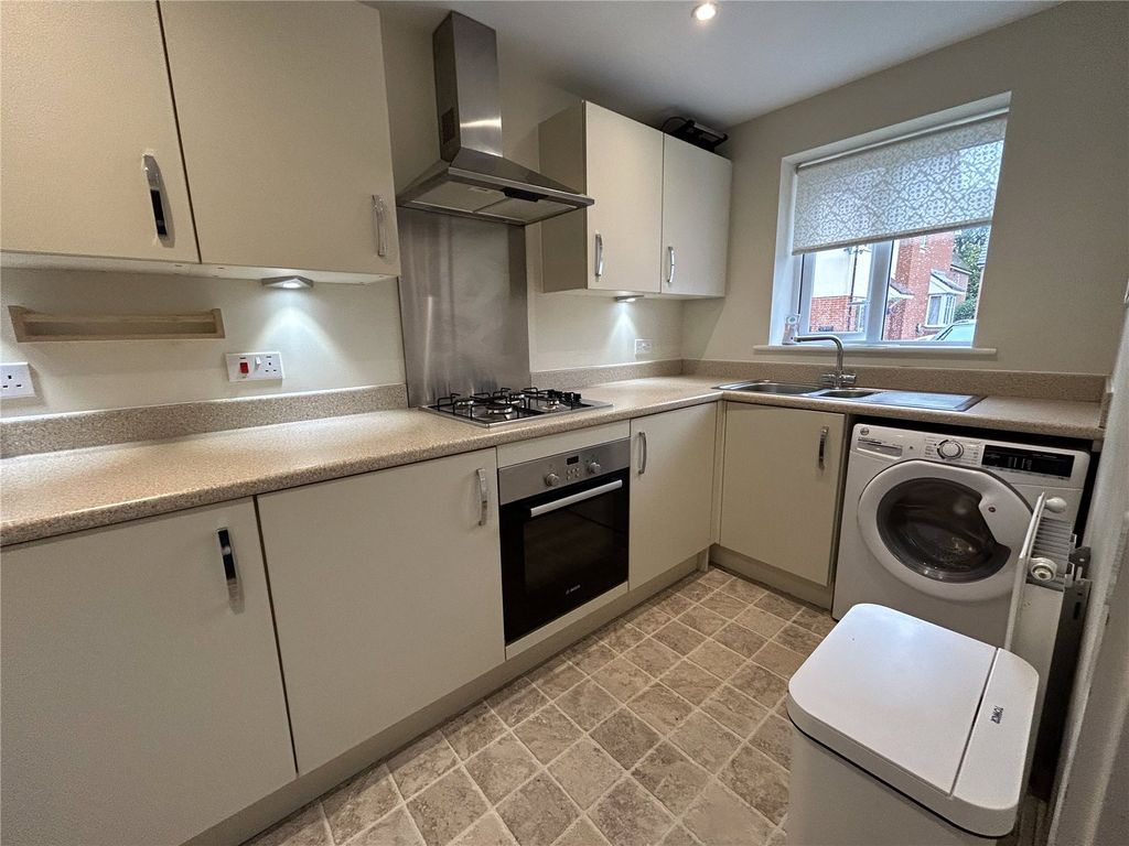 Property photo 2 of 18 Picture No. 09
