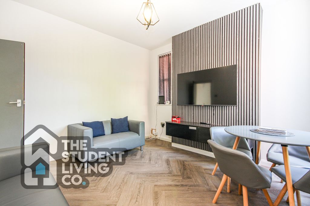 Property photo 1 of 20 Img_3468