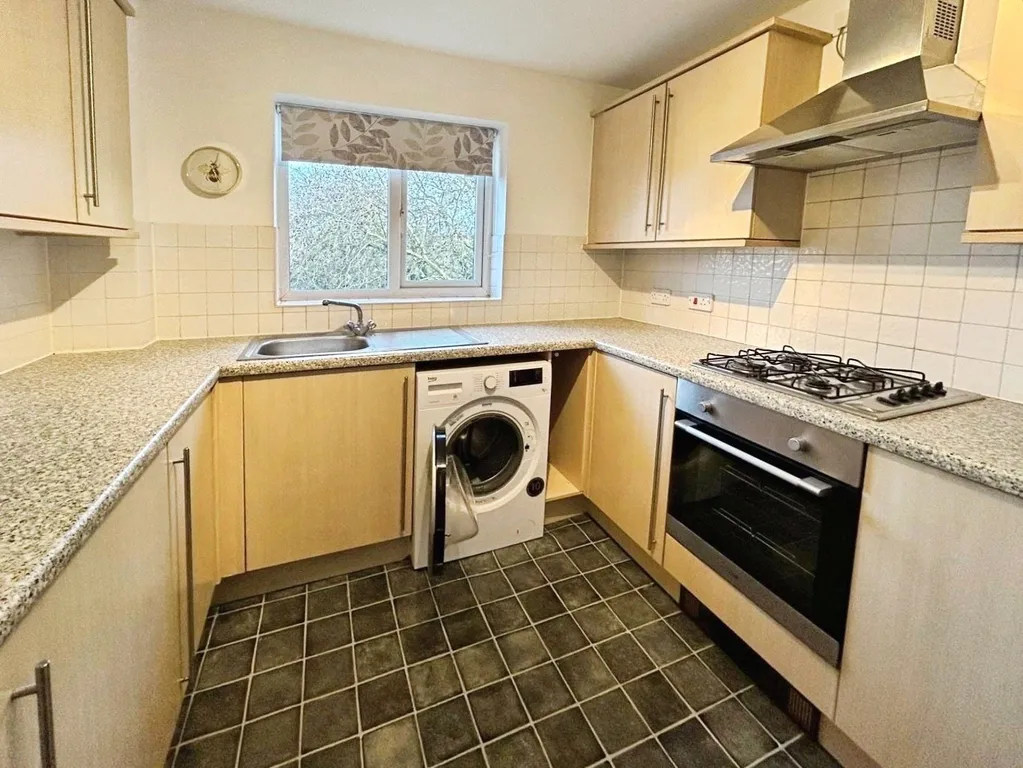 Apartment in Reading, Spring Gardens, Coley - More