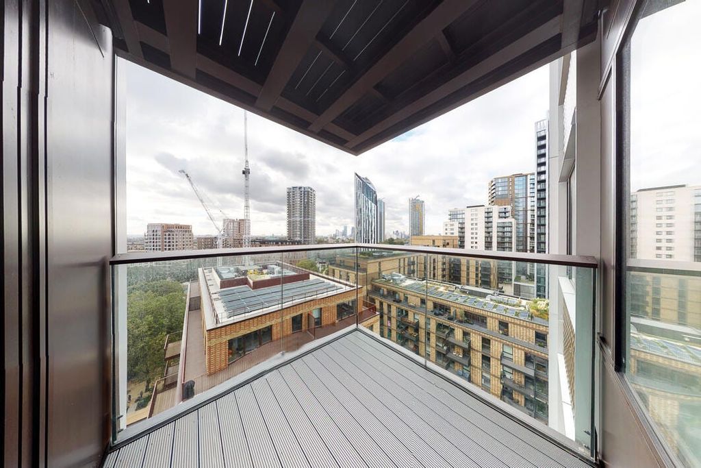 Property photo 3 of 23