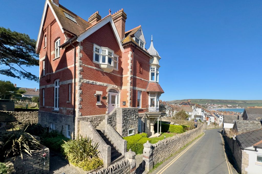 Property photo 1 of 12 Front Of Property