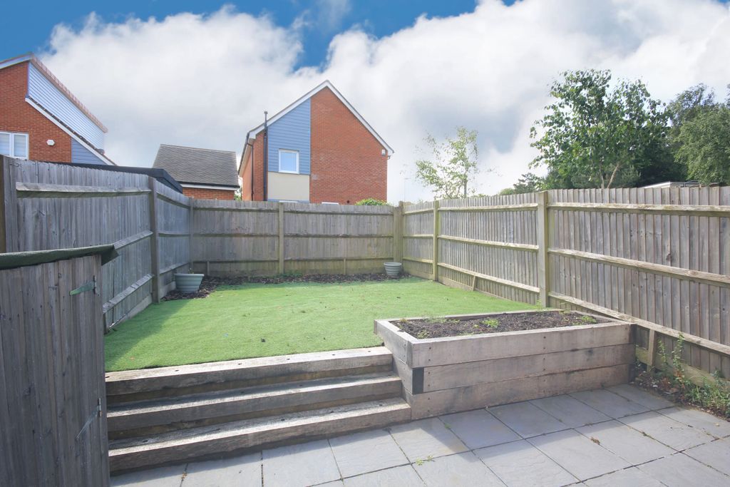 Property photo 3 of 31