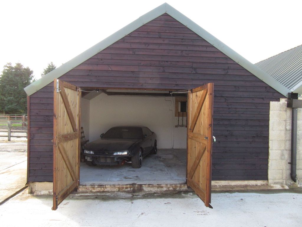 Property photo 2 of 4