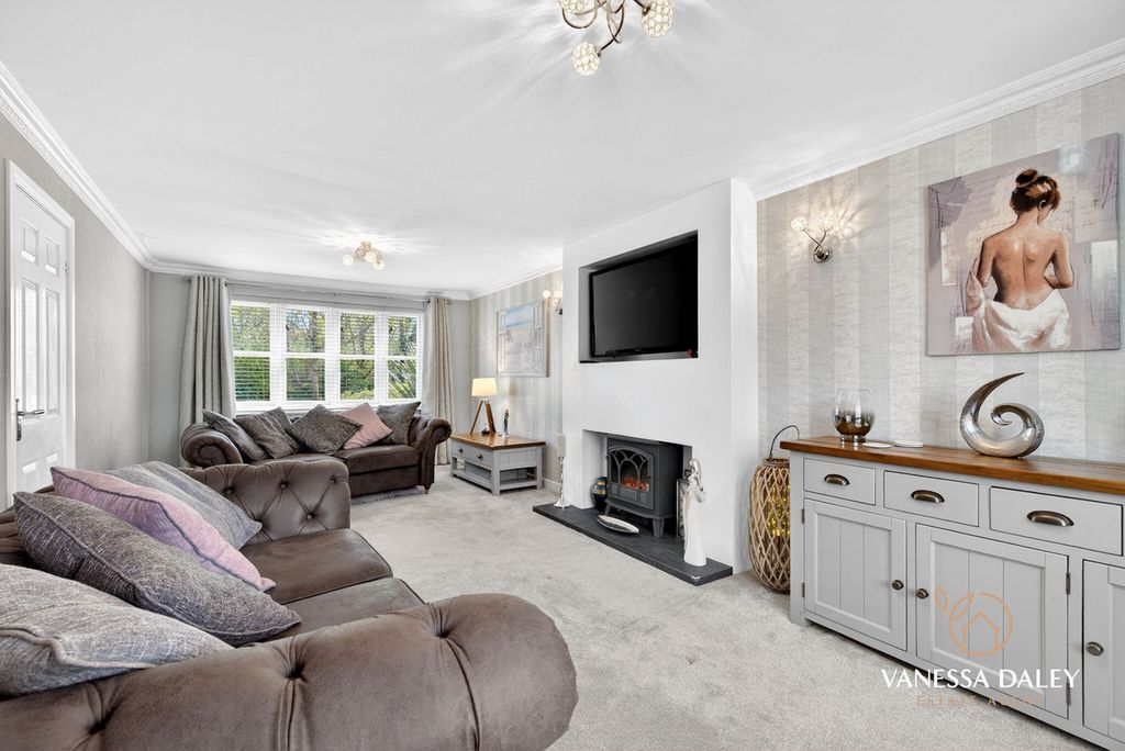 Property photo 2 of 45