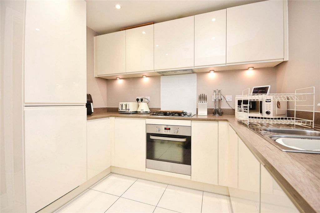 Property photo 3 of 18 Picture No. 08