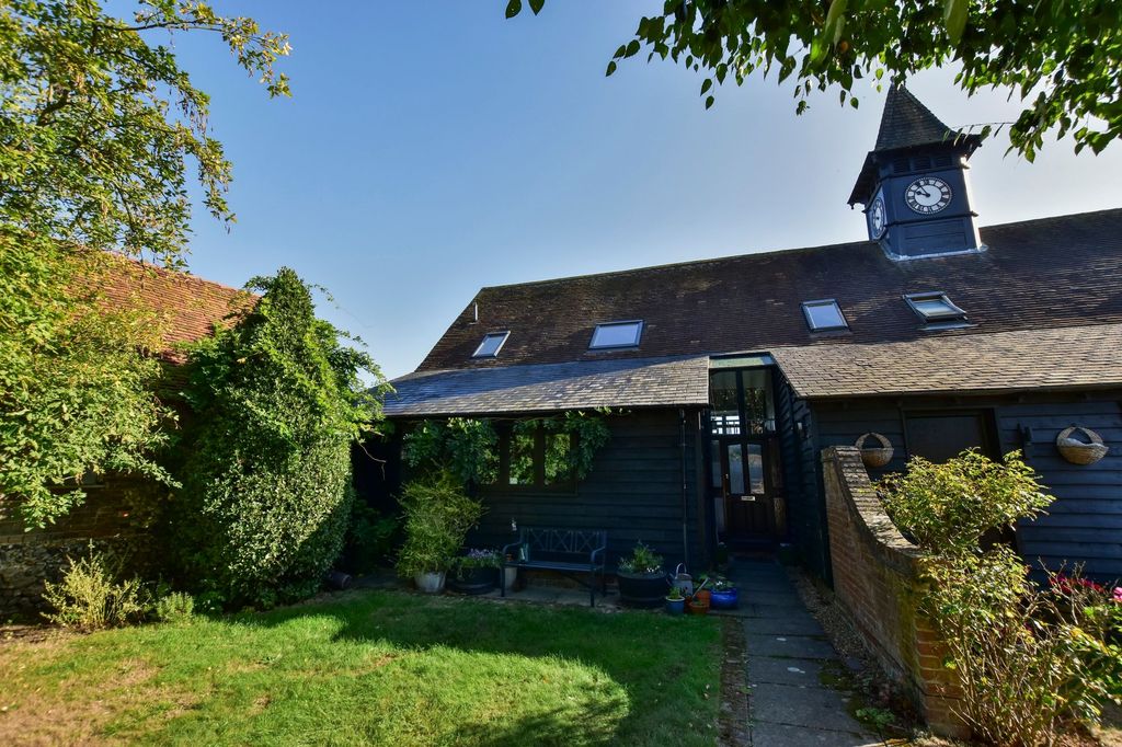 Property photo 3 of 42