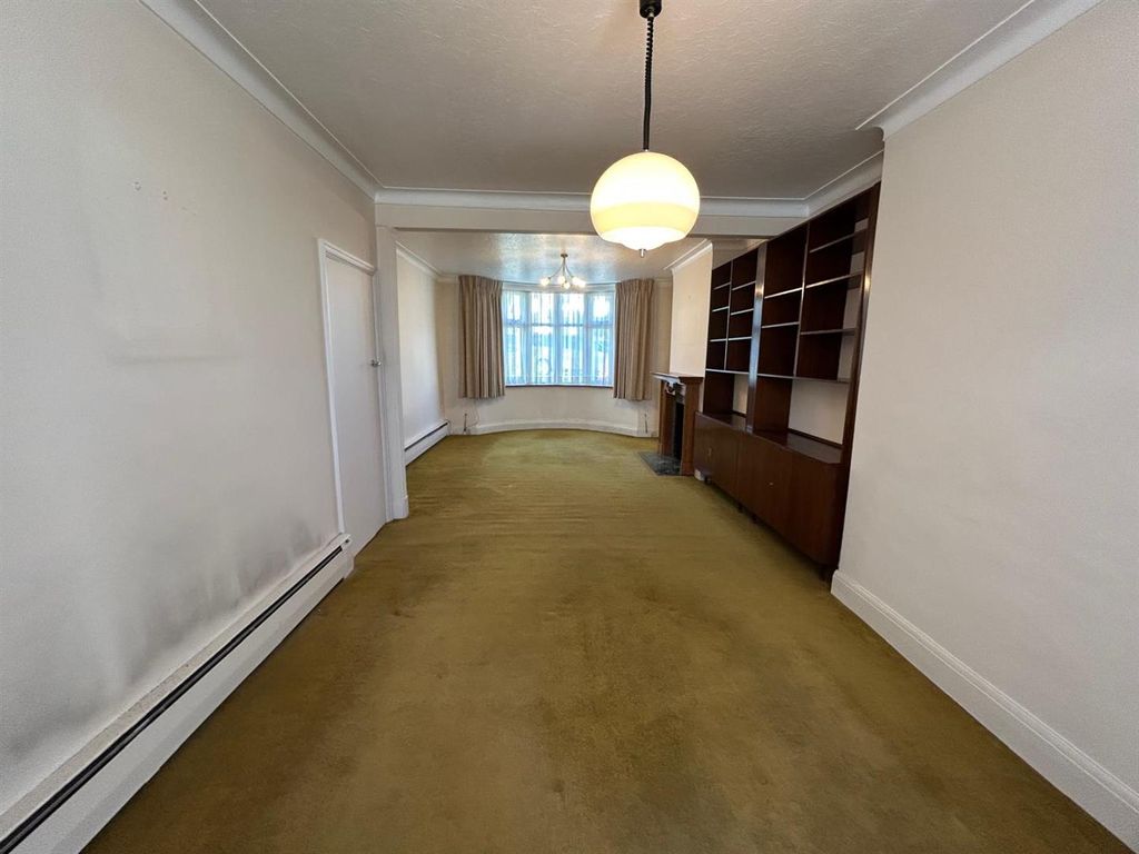 Property photo 2 of 13 Living Room 1.Jpg