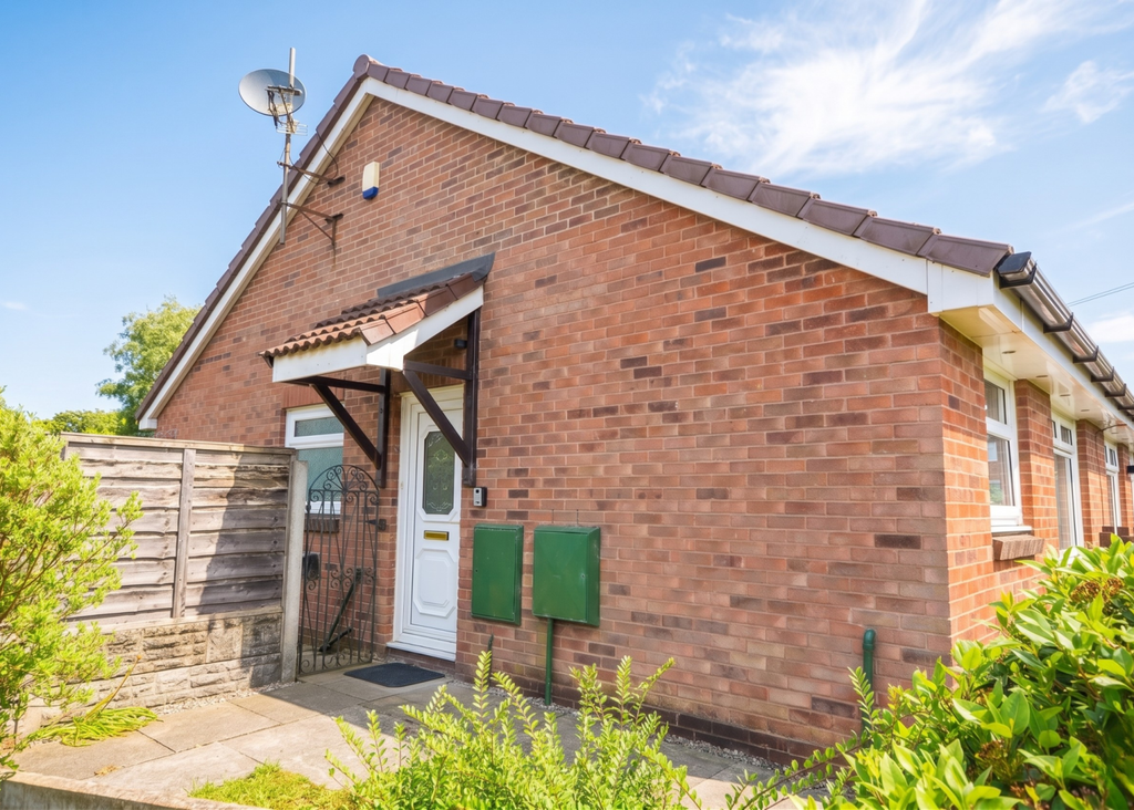 Property photo 2 of 11 External