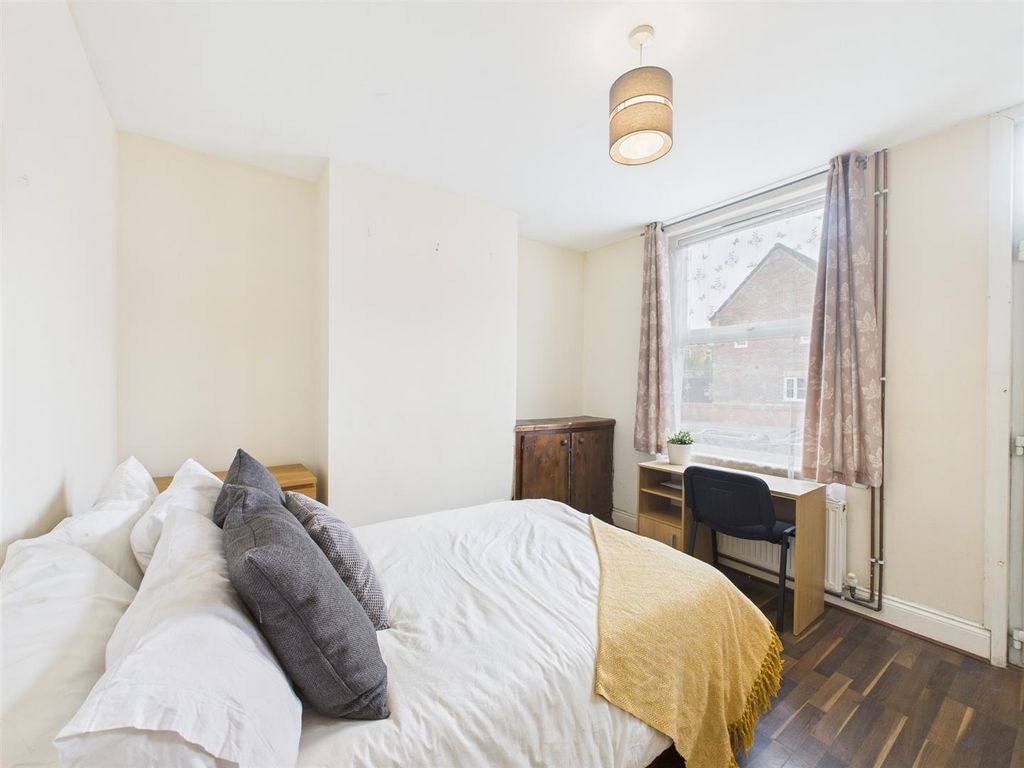 Property photo 3 of 7 Cam04063G0-Pr0109-Still004.Jpg