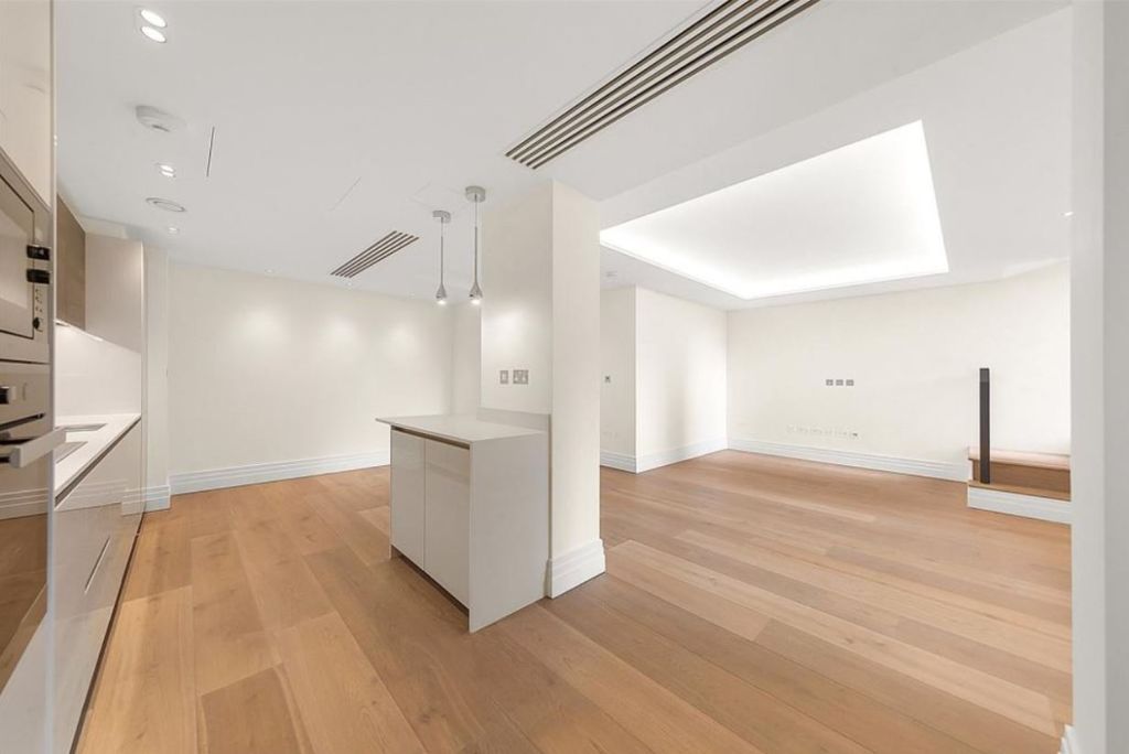 Property photo 1 of 9 Rception