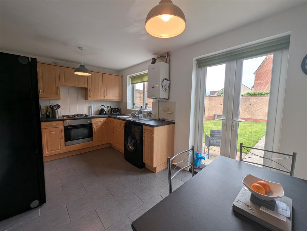 Property photo 3 of 10 Kitchen/Diner