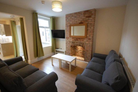 Property photo 2 of 12 9525402.Jpg