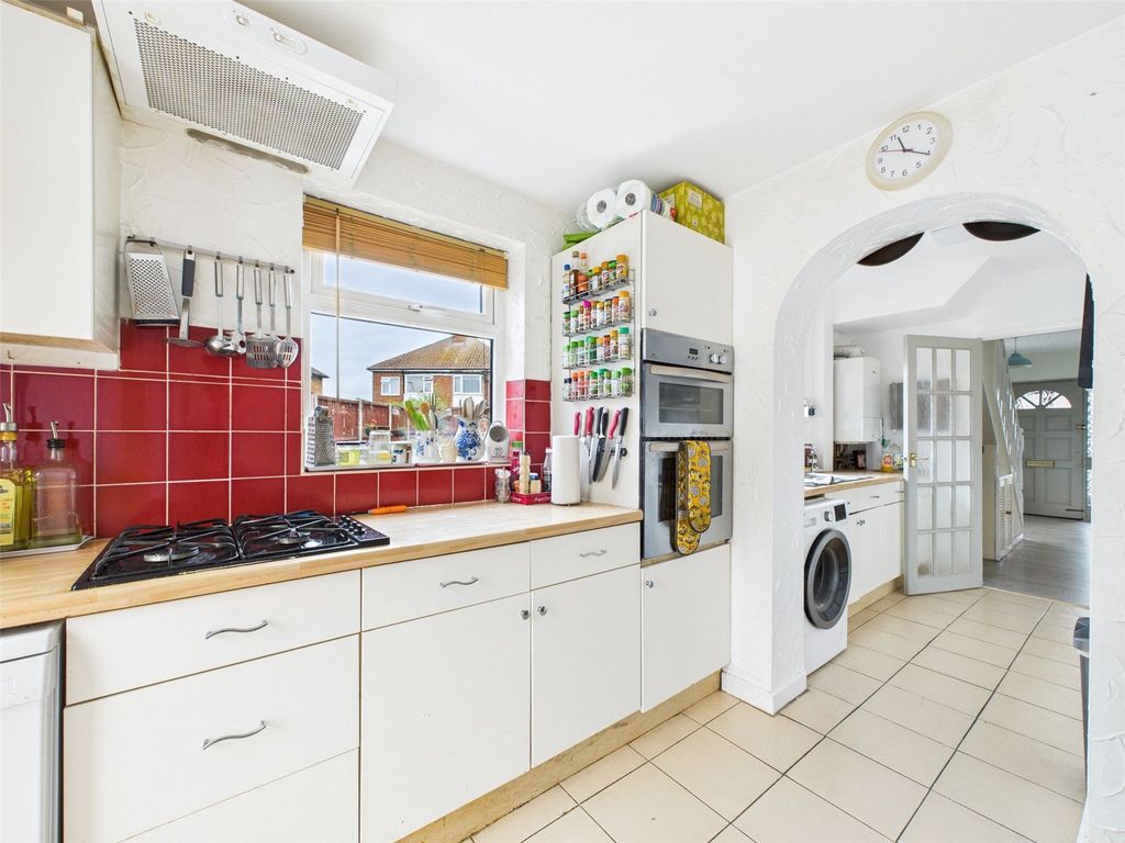 Property photo 3 of 22 Picture No. 10