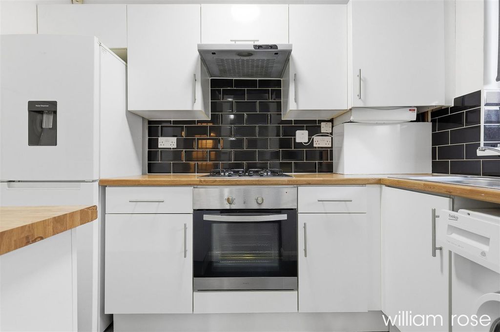 Property photo 3 of 14 Photo_Autoremove_16528831.Jpg