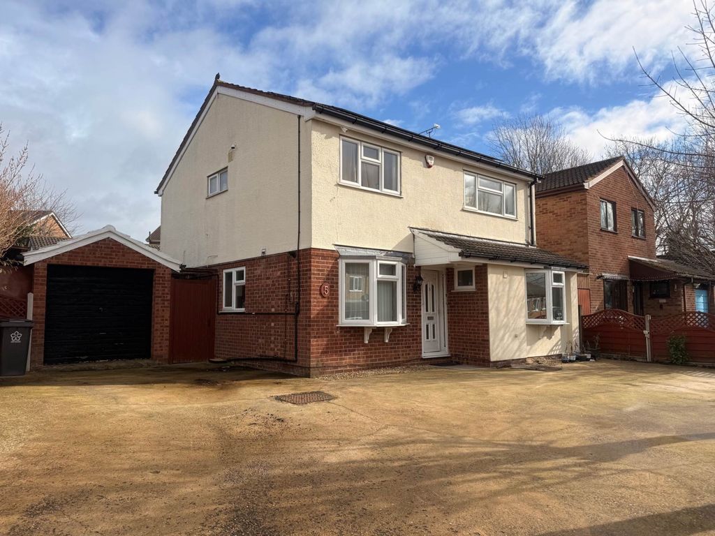 Property photo 2 of 26