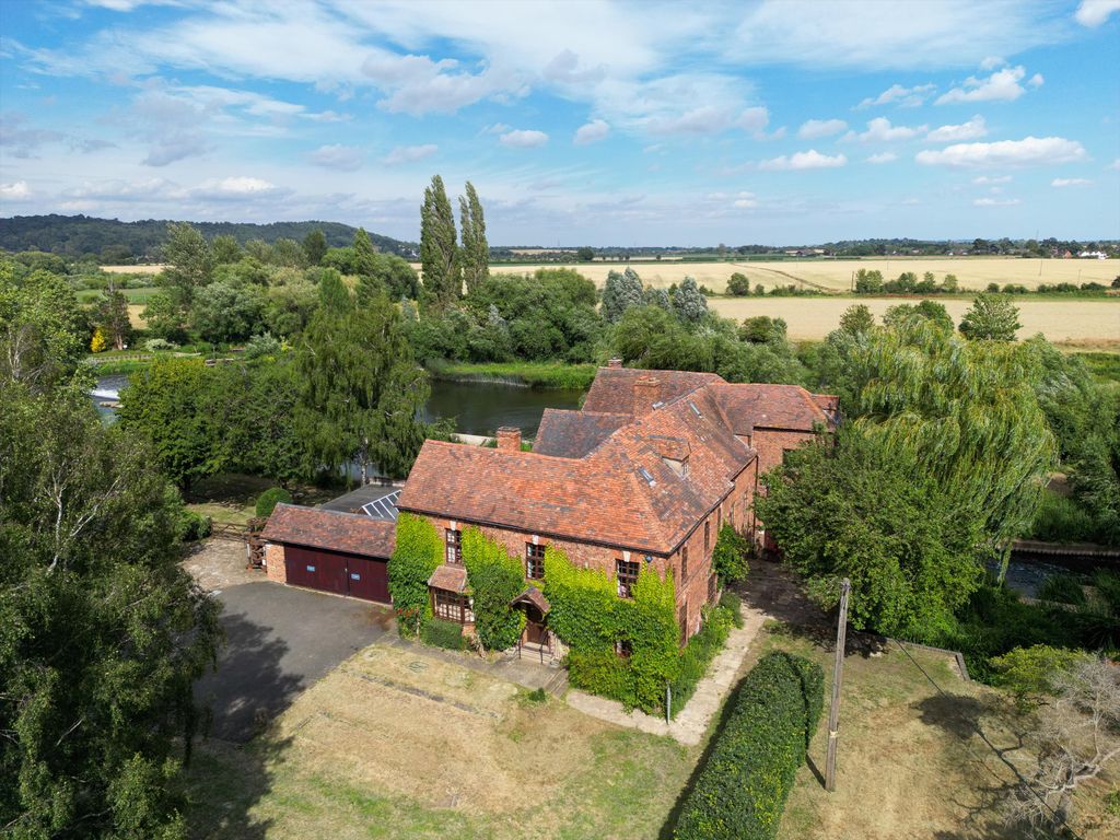 Property photo 3 of 35 Image