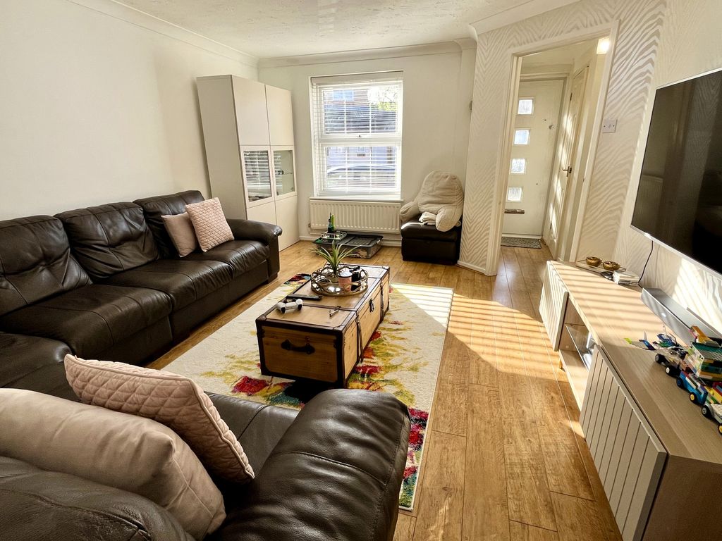 Property photo 3 of 20 Img_2962