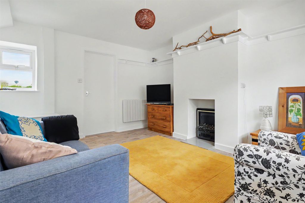 Property photo 3 of 13 3 - Living Room