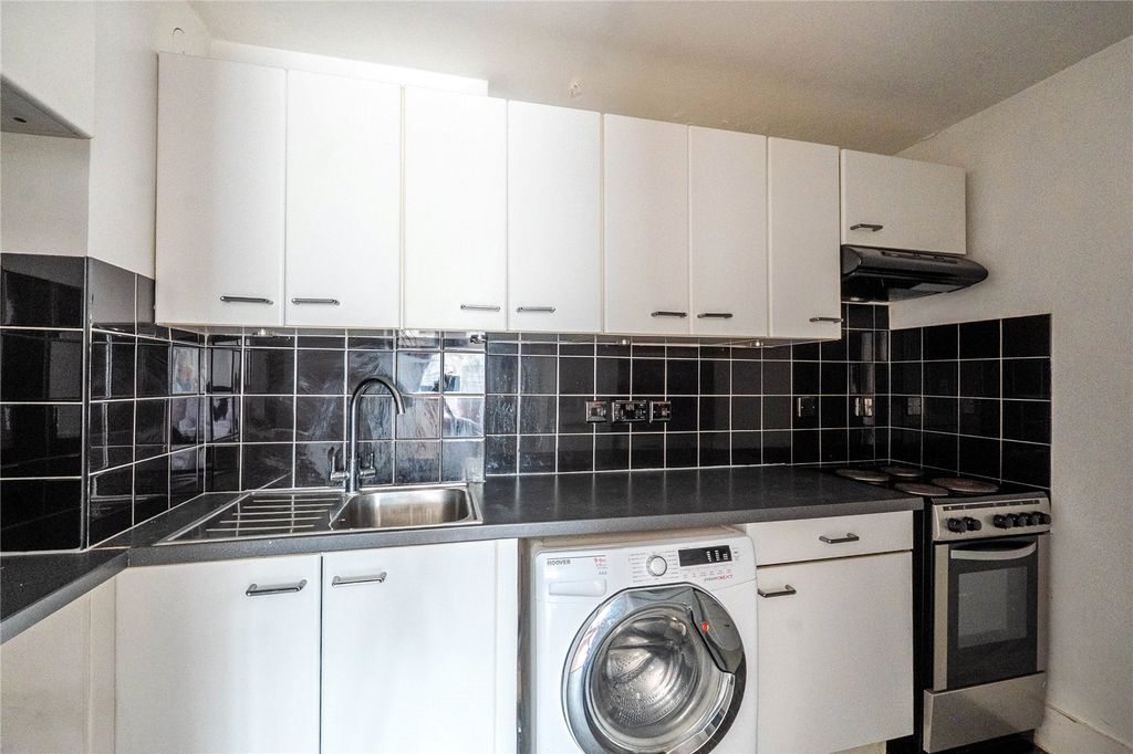 Property photo 2 of 6 Picture No. 06