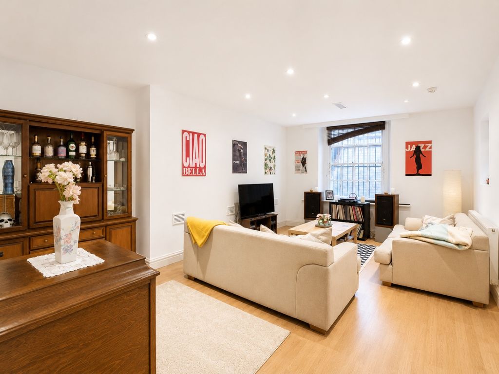 Property photo 3 of 18 4731274