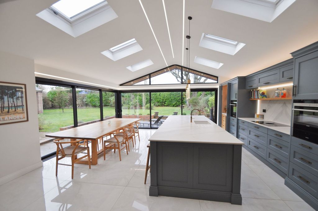 Property photo 3 of 51