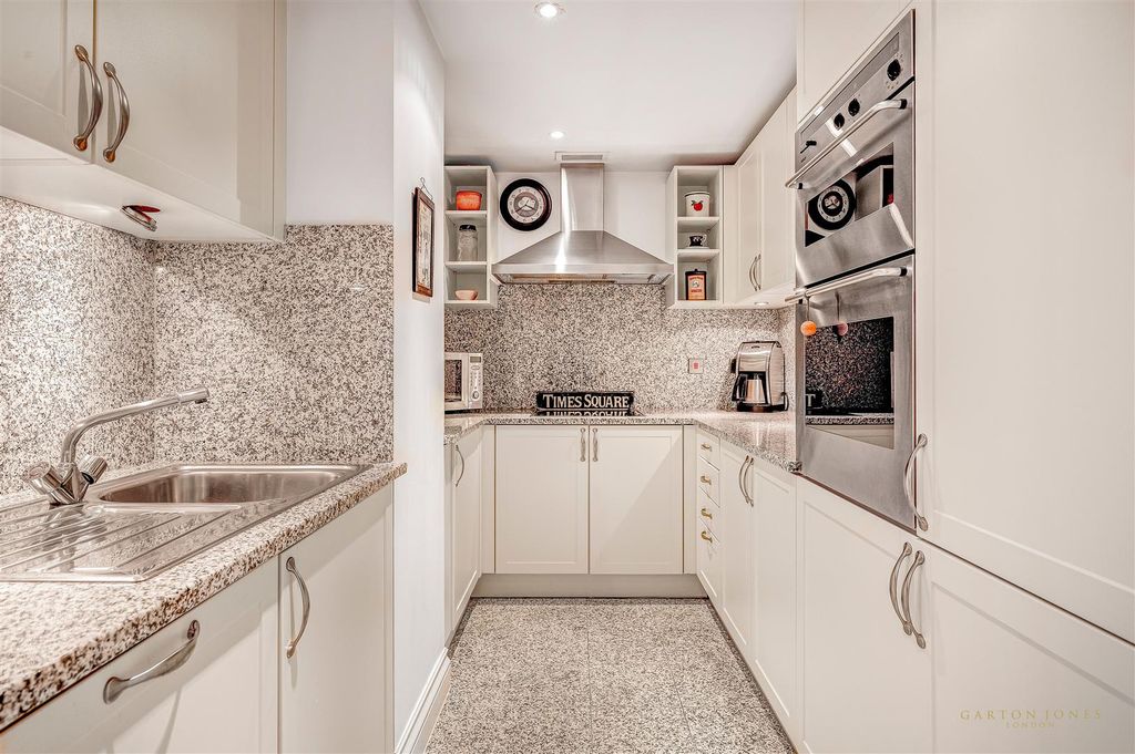 Property photo 2 of 14 Kitchen.Jpg