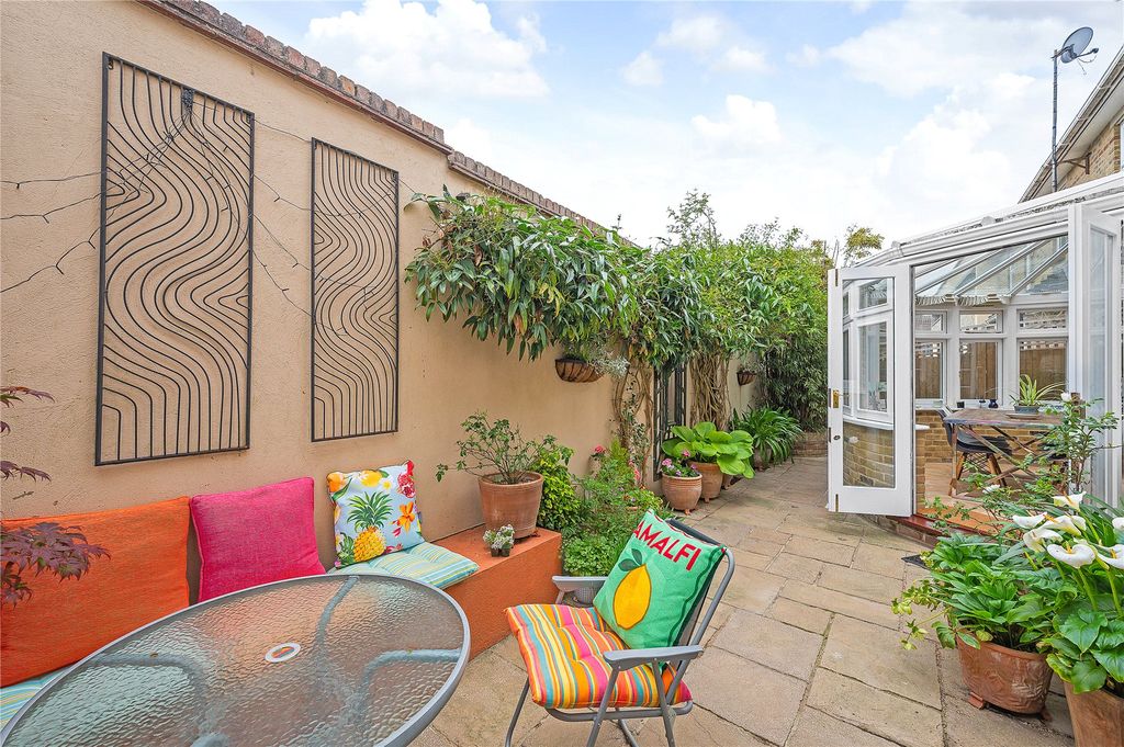 Property photo 3 of 11 Picture No. 05