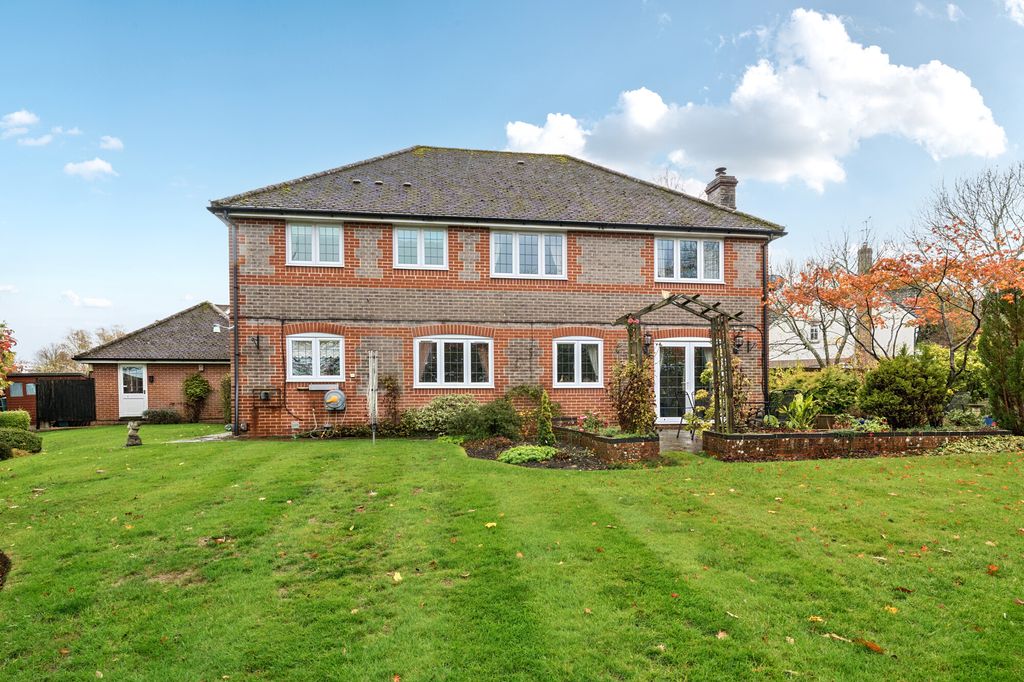 Property photo 2 of 17