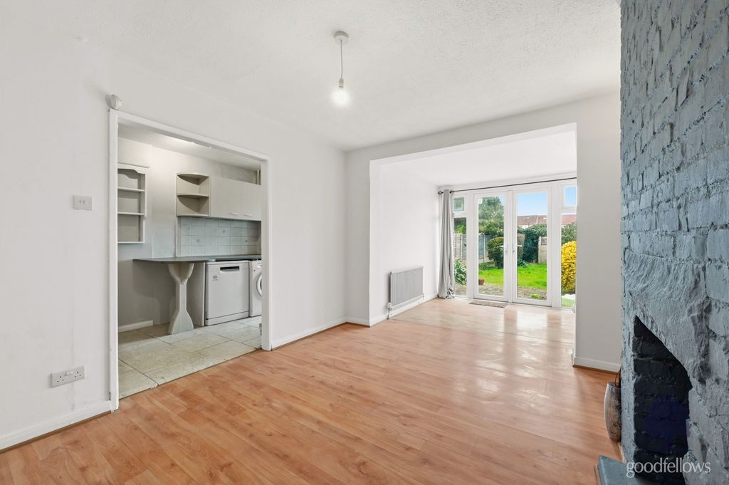 Property photo 3 of 14 Picture No. 13