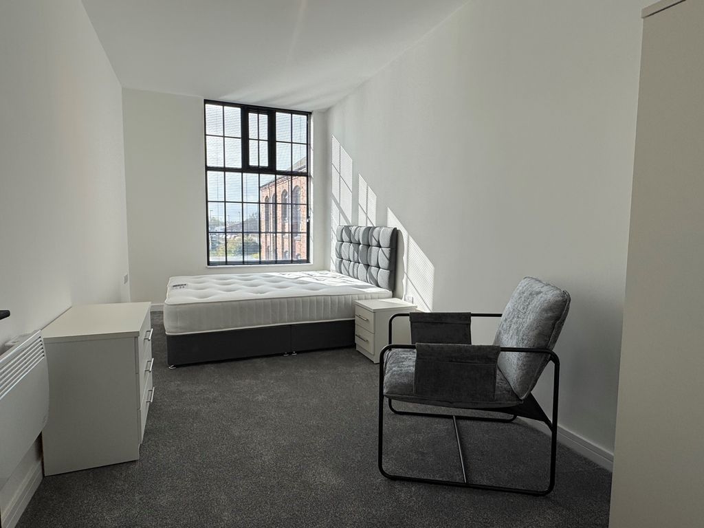 Property photo 2 of 4 Bedroom