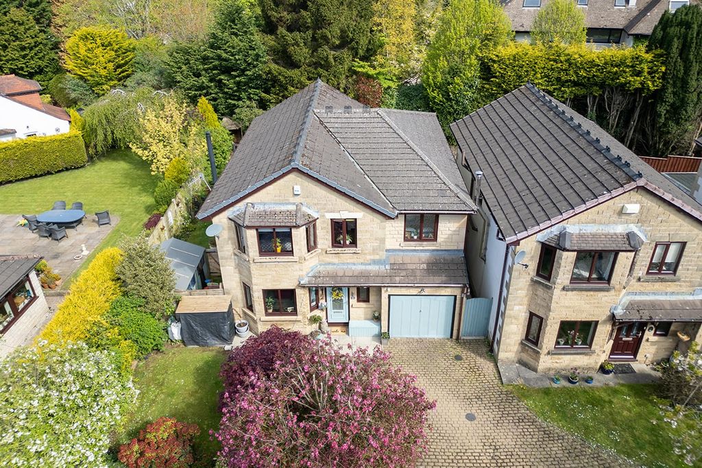 Property photo 1 of 23 4107393