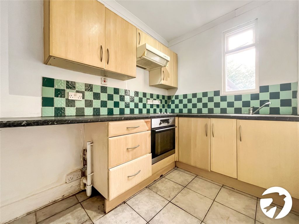 Property photo 3 of 7 Picture No. 08