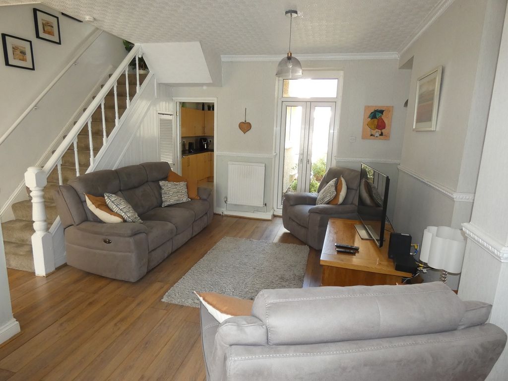 Property photo 3 of 14 Rear Lounge
