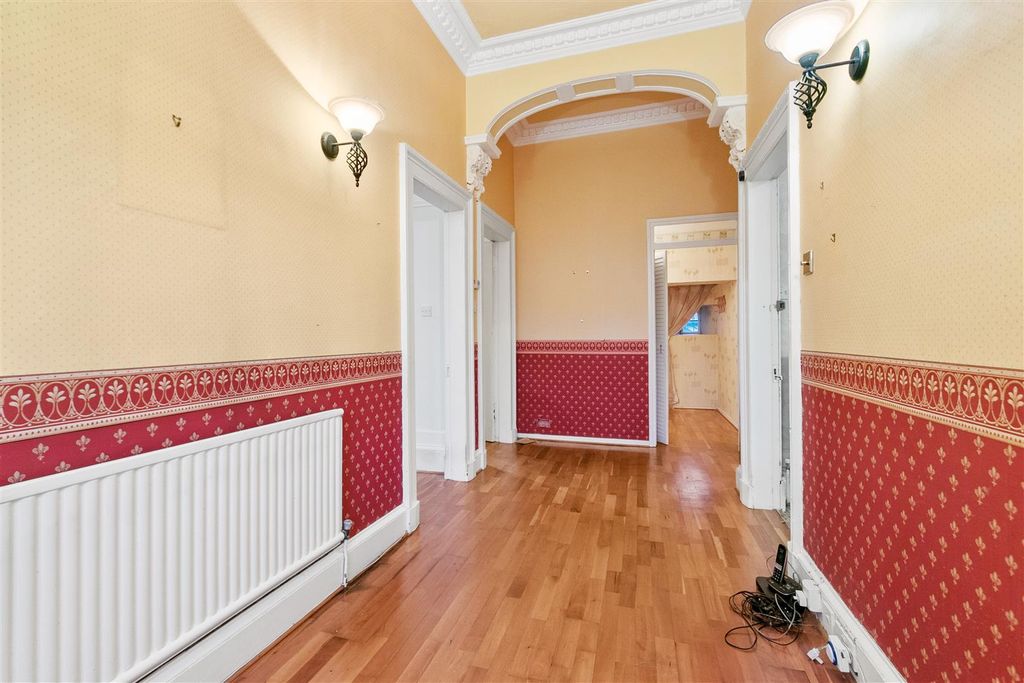 Property photo 3 of 25 West-Princes-4.Jpg