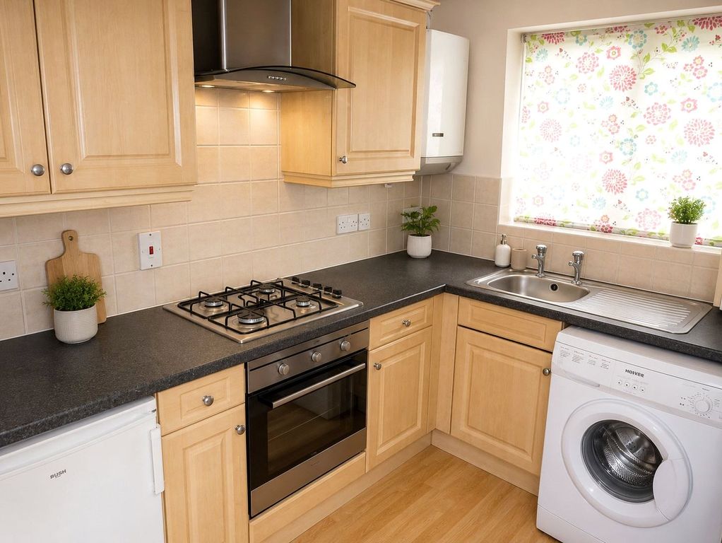 Property photo 2 of 7 Picture No. 10