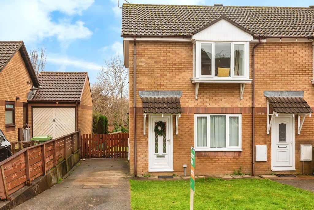 Property photo 2 of 17