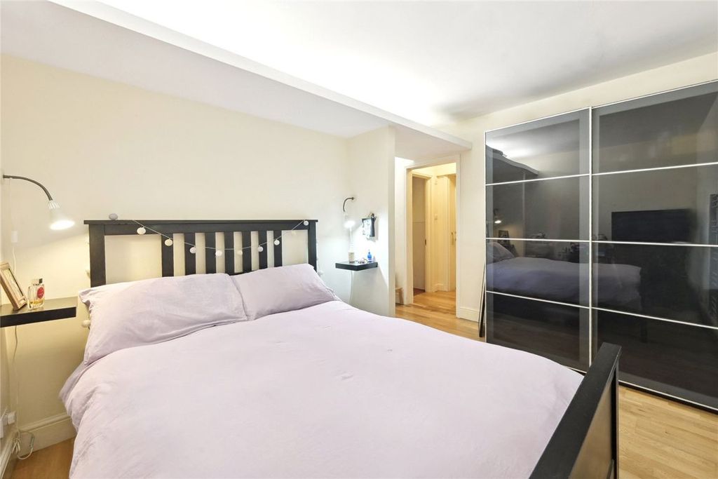 Property photo 3 of 5