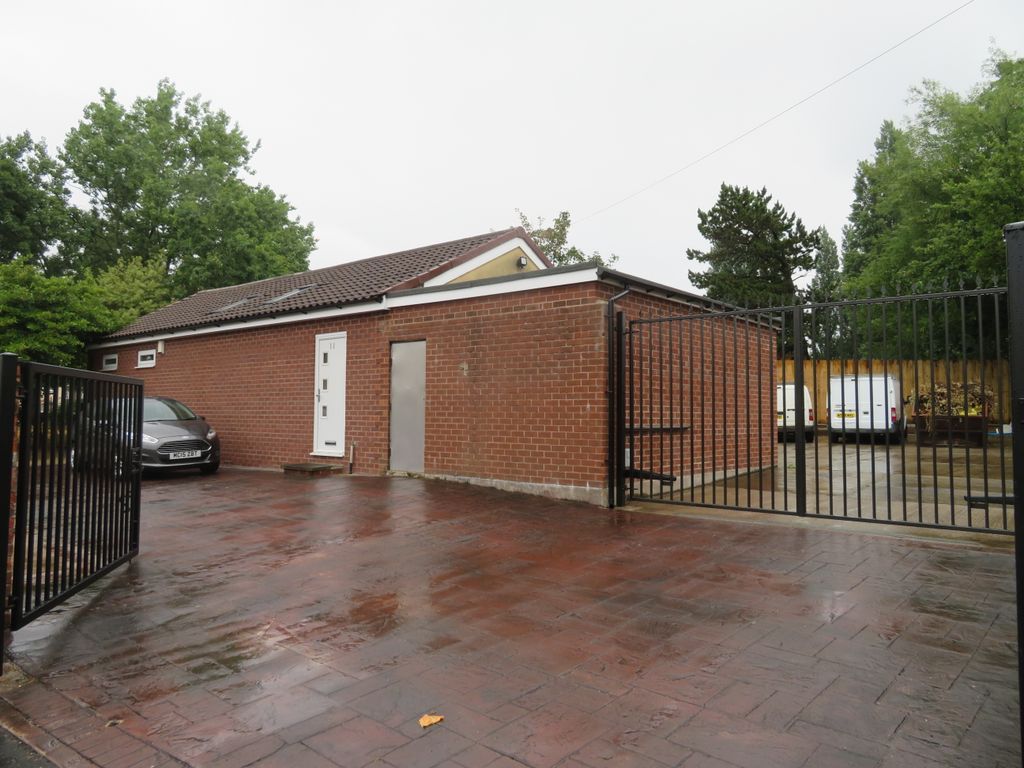 Property photo 2 of 5
