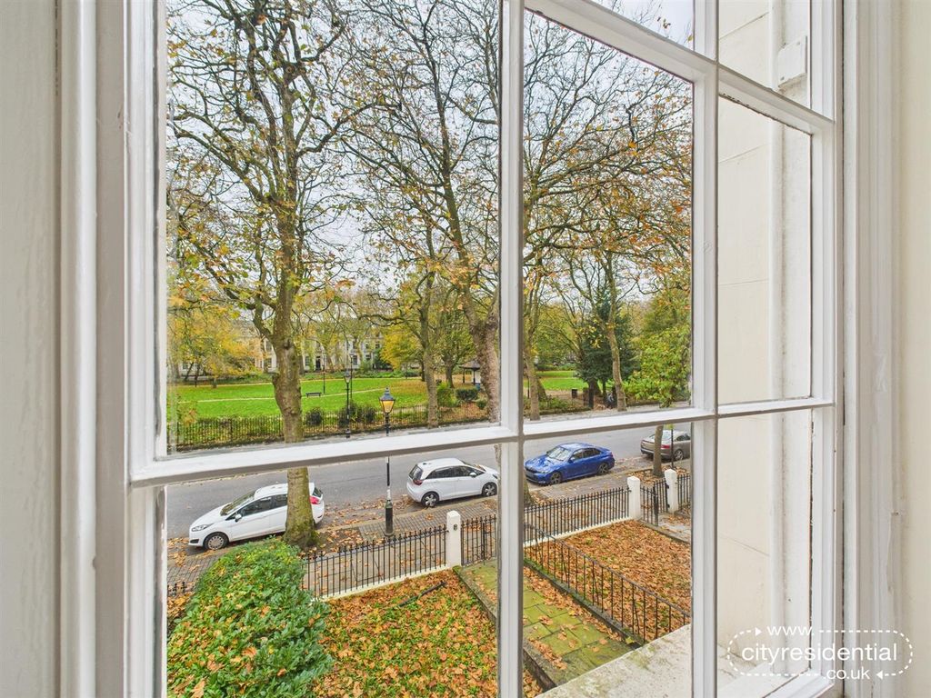 Property photo 3 of 26