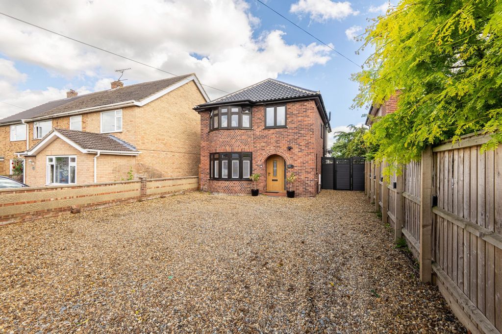 Property photo 1 of 22