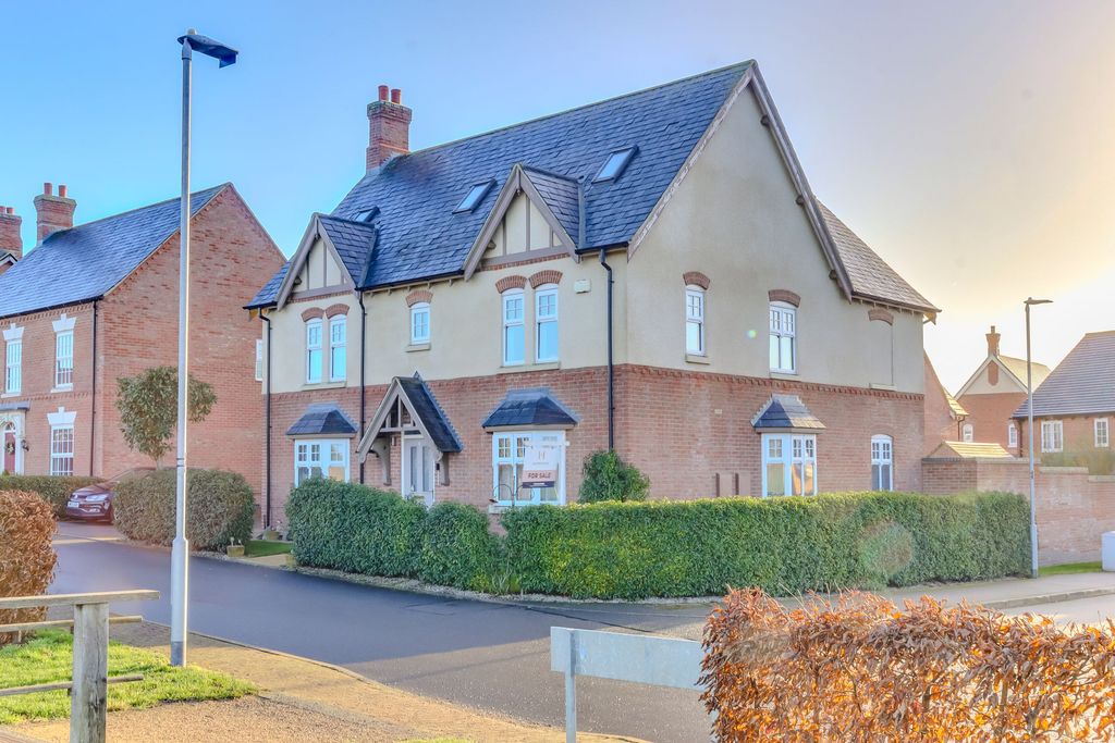 Property photo 1 of 29