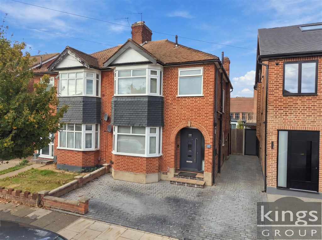 Property photo 1 of 26