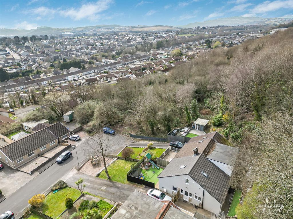 Property photo 1 of 22 Drone